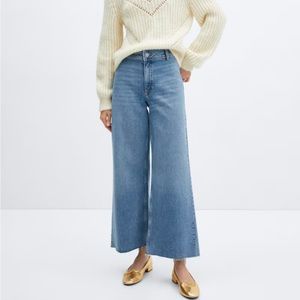 High-waisted culottes jeans